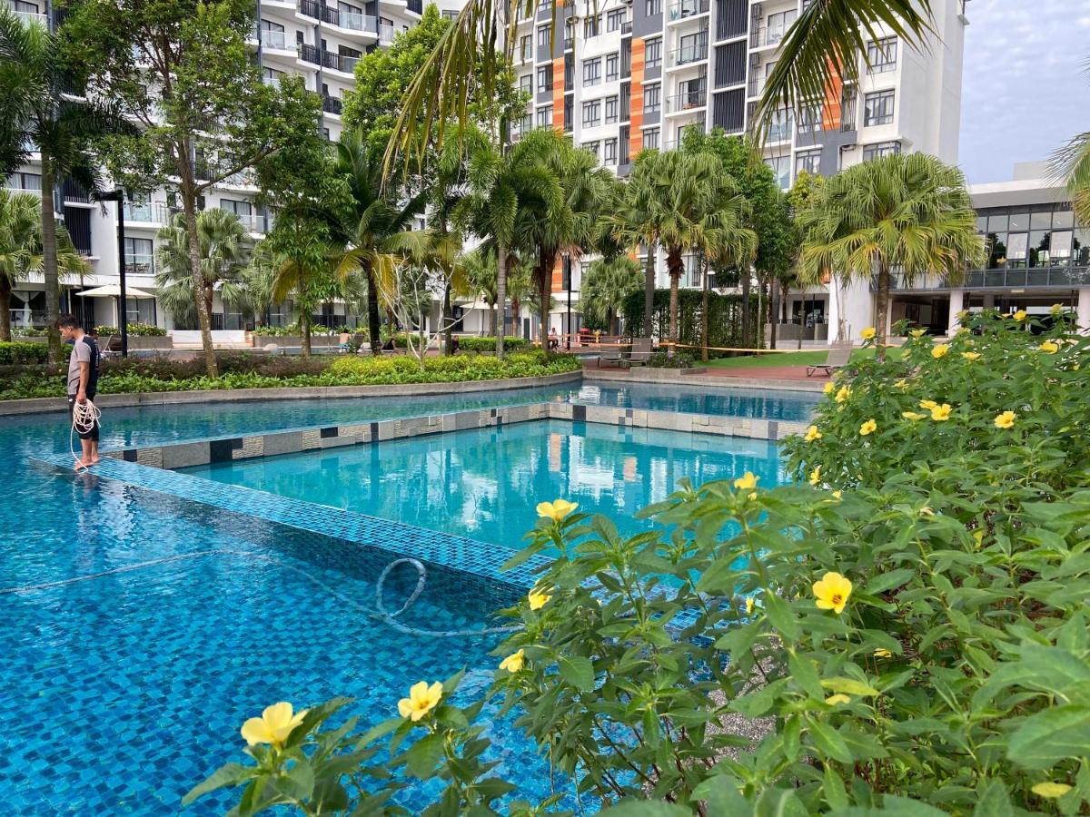 De Lavelle Suites @ Timur Bay Seafront Residence 关丹 外观 照片