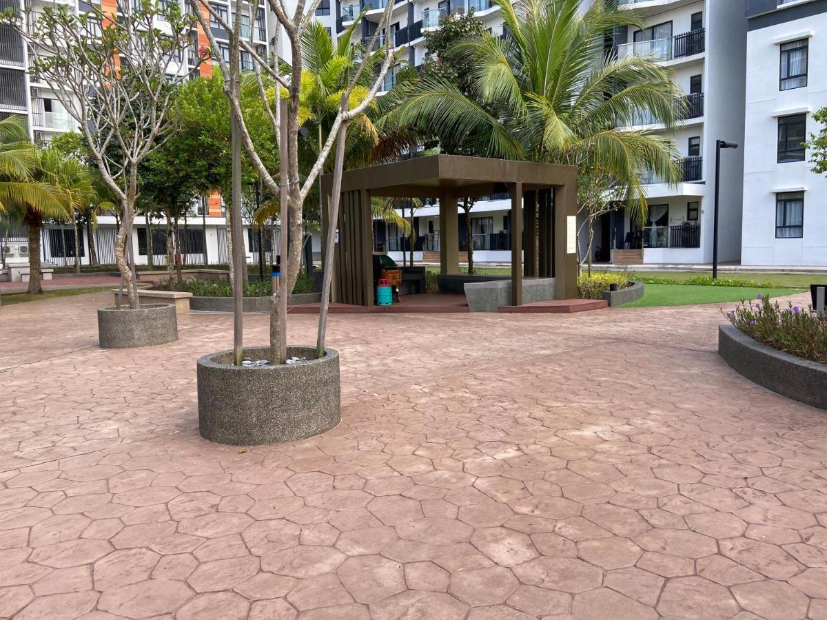 De Lavelle Suites @ Timur Bay Seafront Residence 关丹 外观 照片