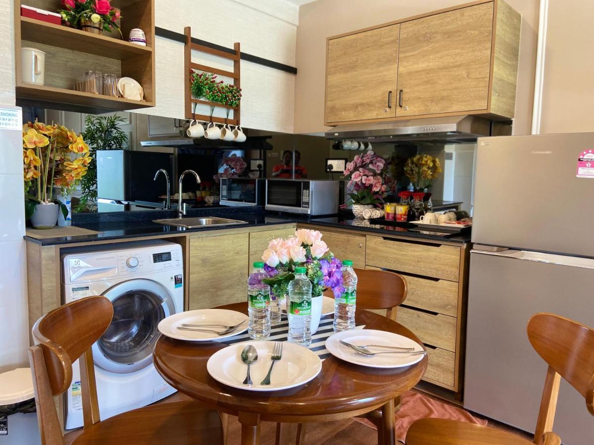 De Lavelle Suites @ Timur Bay Seafront Residence 关丹 外观 照片